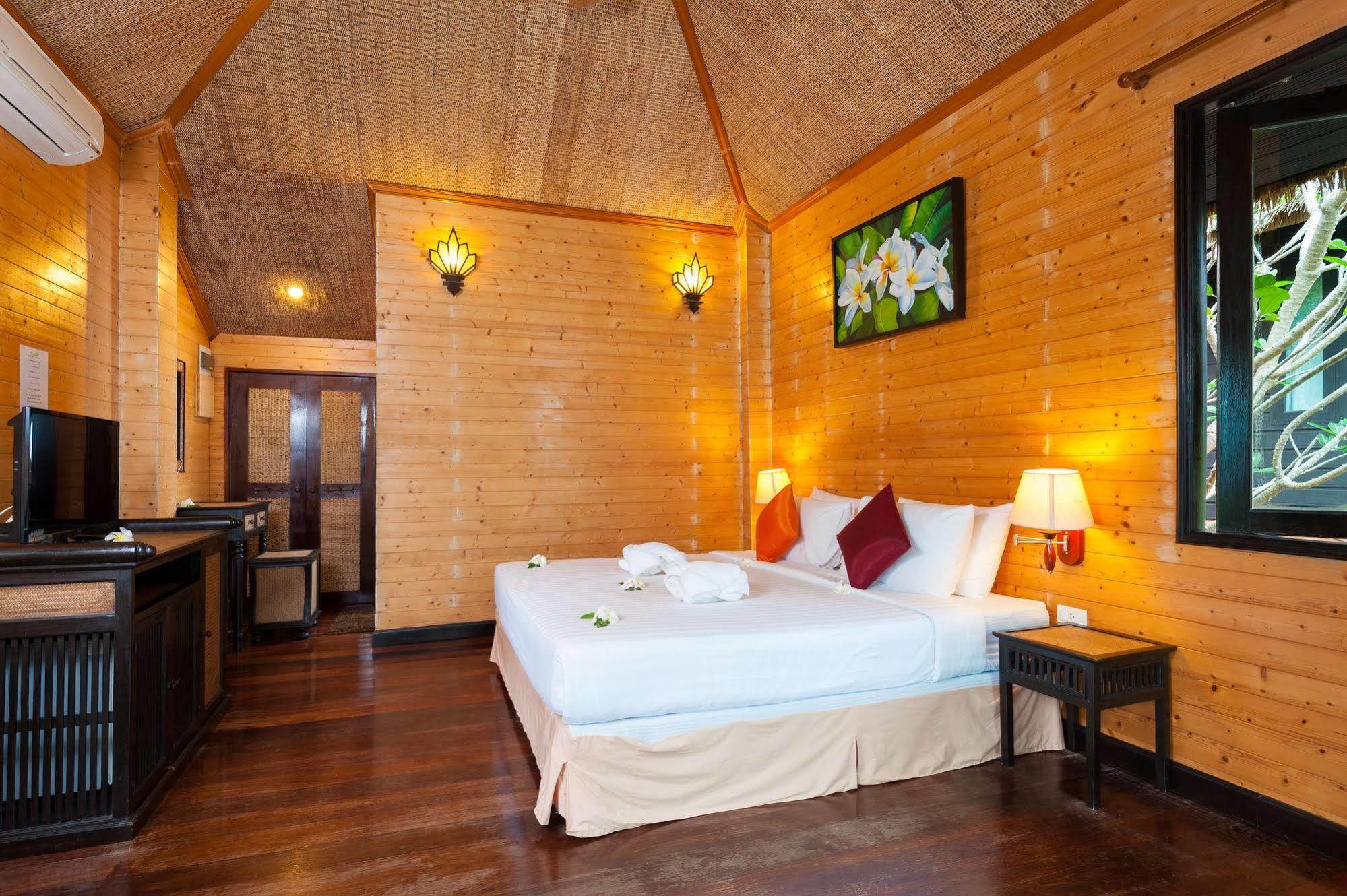 Palm Leaf Resort Ко Тао Екстериор снимка